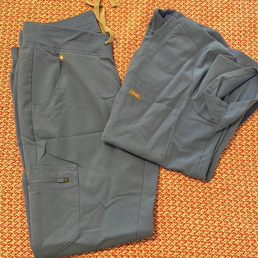 Small blue fig set